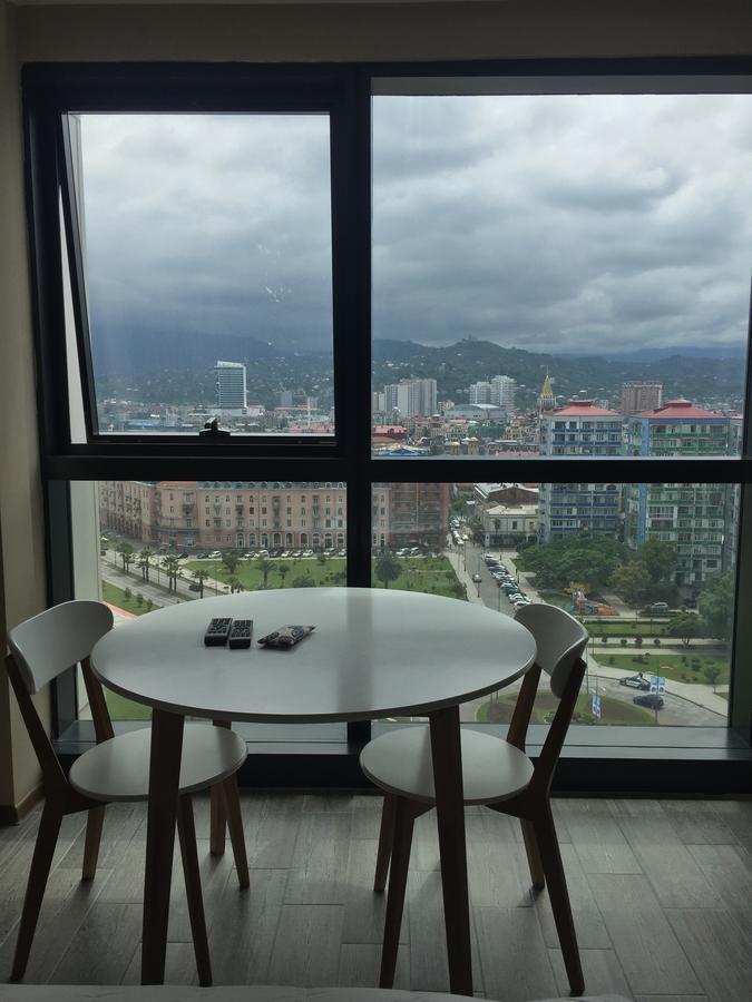巴尔马拉尔酒店公寓 巴统 外观 照片