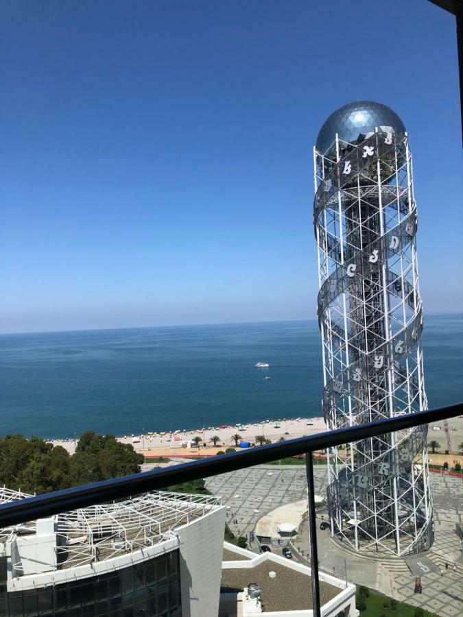 巴尔马拉尔酒店公寓 巴统 外观 照片